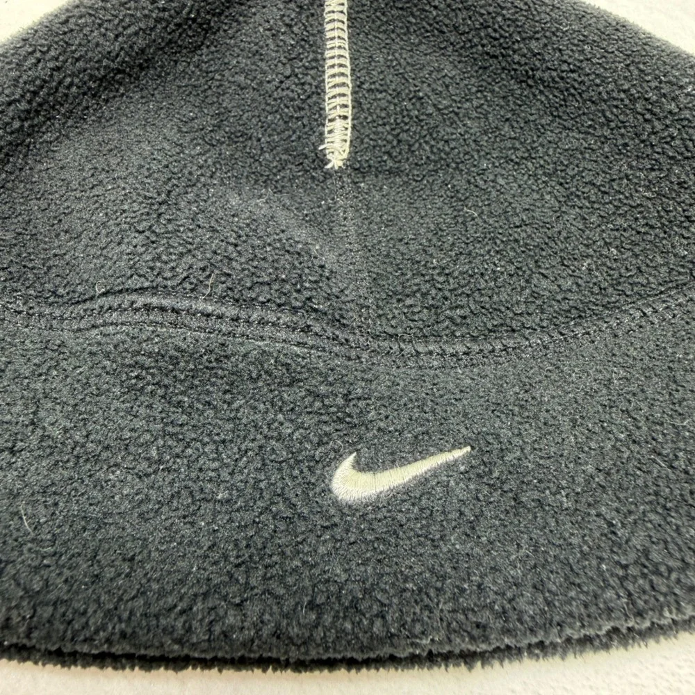 Nike Fleece Beanie Black Skull Cap Athletic Winter Hat Embroidered Swoosh Logo
